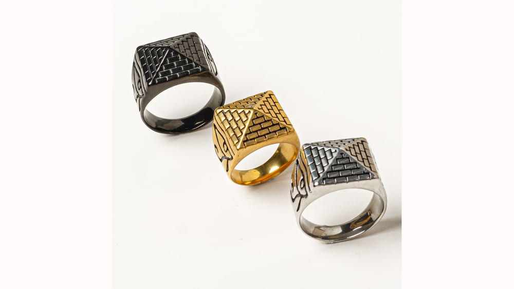 High -quality retro hip -hop Egyptian pyramid stainless steel gold -plated men’s ring jewelry supplier