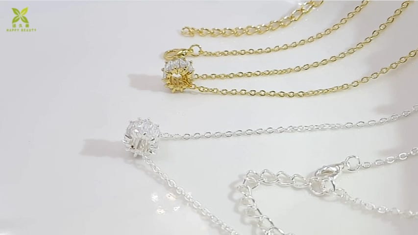 Fashionable luxury white zircon cylinder geometric necklace for daily wearing