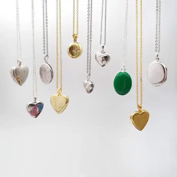 Customized gold heart locket necklace | SXS