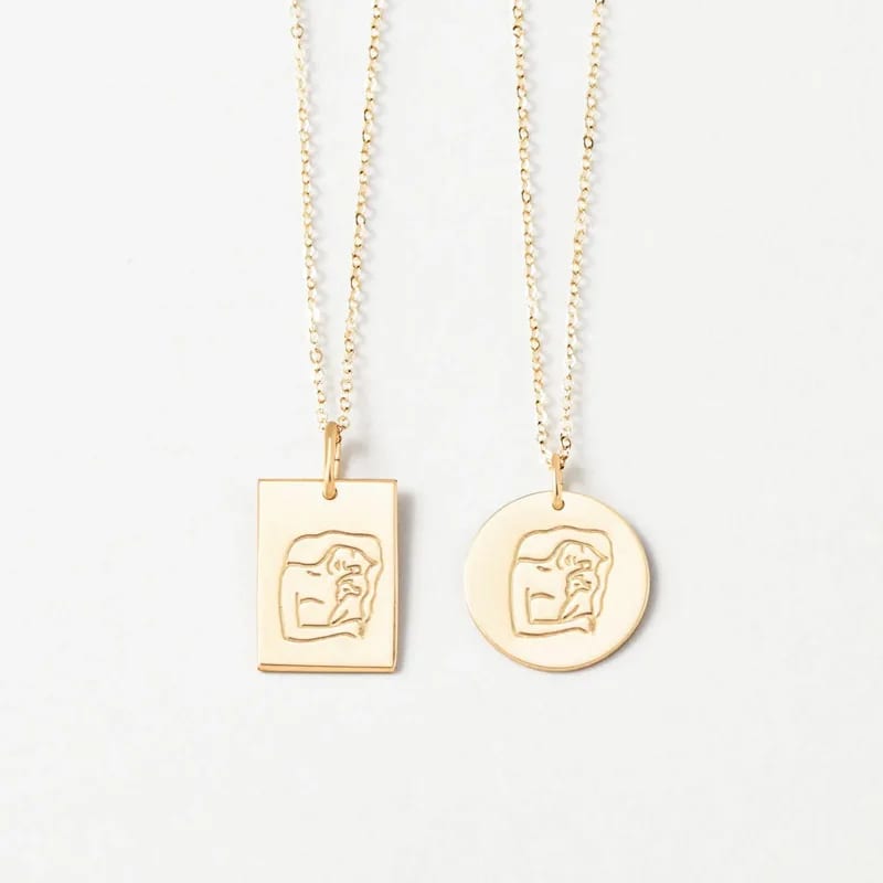 Custom Design Stainless Steel Disk Blank Engraved Minimalist Mom Baby Family Charm Pendant Necklace For Jewelry Gift Necklaces