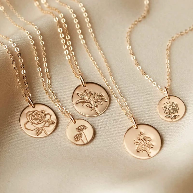Hot Selling Stainless Steel Women Necklace Custom Disc Engraved Birth Month Flower Necklace Necklaces