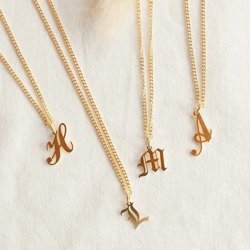 Custom Initial Letter Pendants Charm 18k Gold Plated Minimalist Old English Initial Necklace With Curb Chain Necklaces