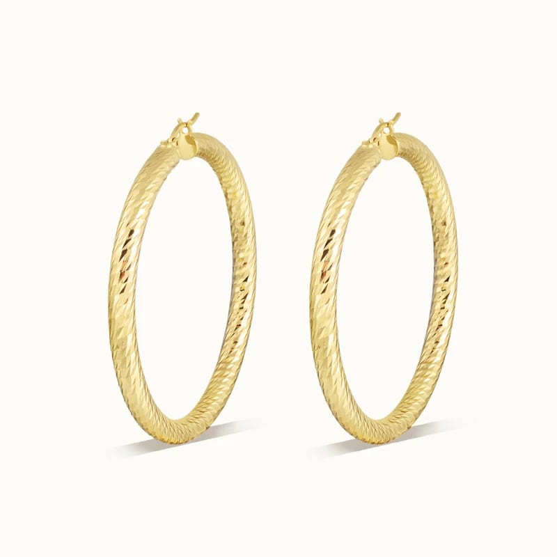 New Trending New 18k Gold Plated Earrings Minimalist Fashion Diamond Cut Hoop Earrings Jewelry For Women In Stock