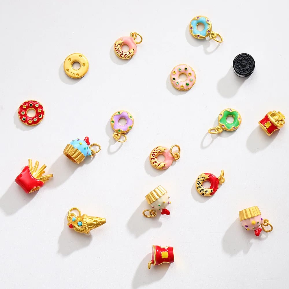 Hot Selling Creative Cute Cartoon Snacks Small Loose Beads Charms Diy Jewelry Accessories Wholesale Accessories Pendants Openwork Beads&Charms