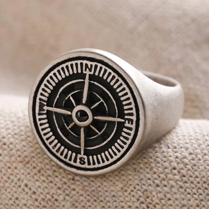 Custom Engraved Logo Men’s Black Gem Compass Stainless Steel Ring Ring