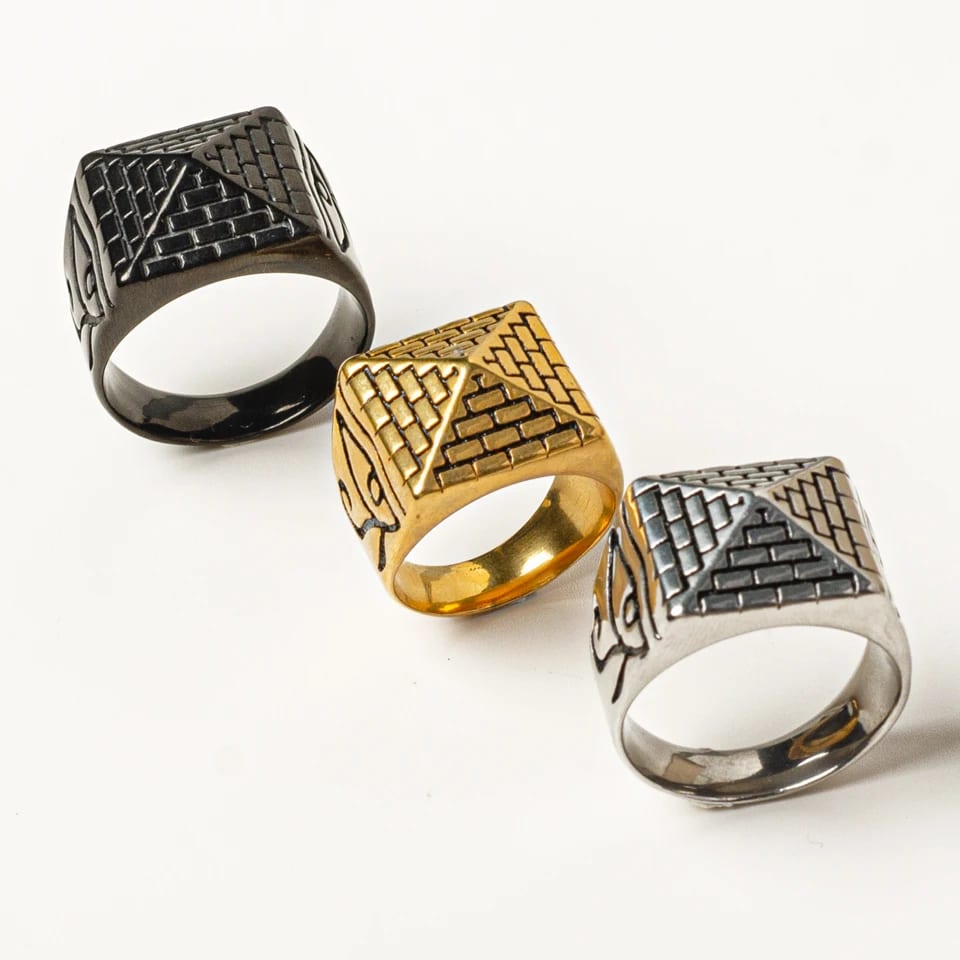 Wholesale High Quality Retro Men’s Pyramid Eye Gold Plated Stainless Steel Ring Ring