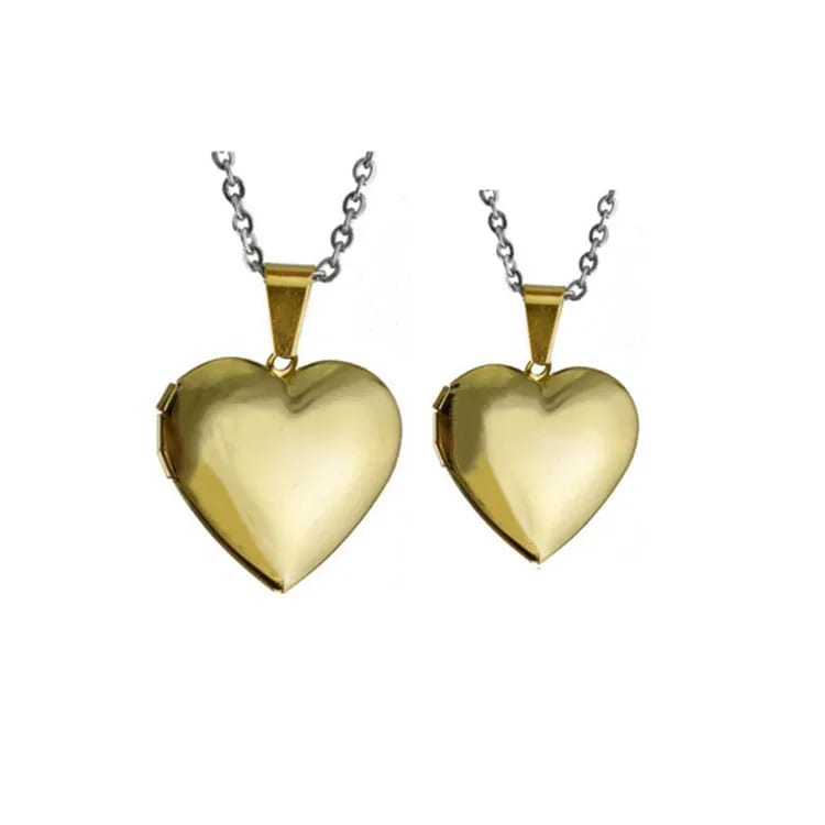 Love Locket Heart Shaped Photo Necklace Can Be Opened Titanium Steel Personalized Heart Photo Frame Can Be Engraved Pendant Locket Necklace