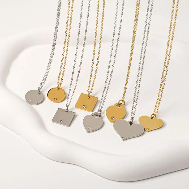 Wholesale Custom Stainless Steel Jewelry Personalized Geometric Heart Engraved Word Pendant Necklace Pendant Necklaces