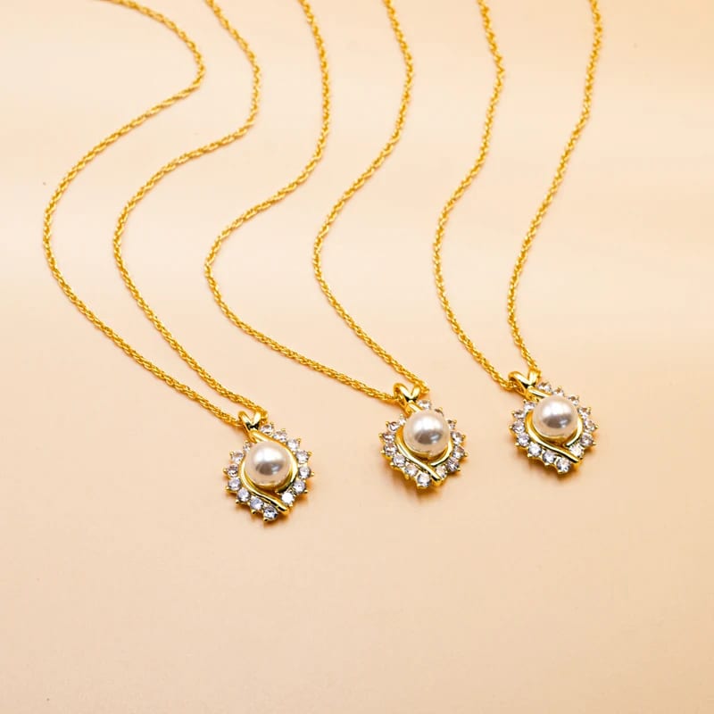 New Design High Quality Delicate 18k Gold Plated Women Diamond Pearl Pendant Necklace Pearl Necklaces
