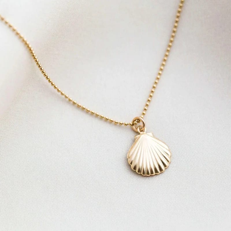 New Tiny 14k Gold Seashell Pendant Necklace Jewelry Pendant Necklaces