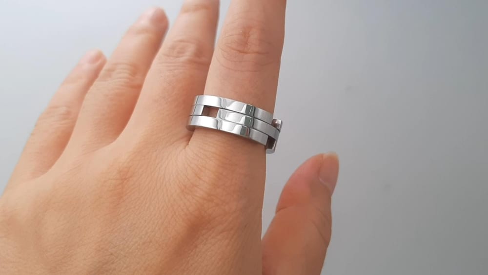 Customized Multifunctional Stainless Steel Deformation Decompression Ring