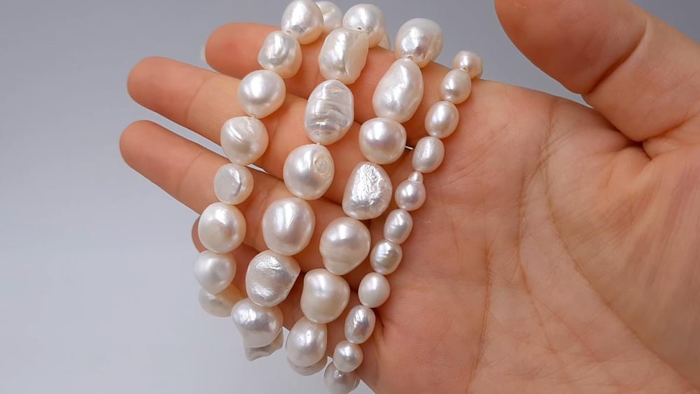 Customized natural freshwater pearl bracelets for ladies