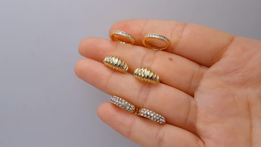 Metal gold plated huggie earrings series for women