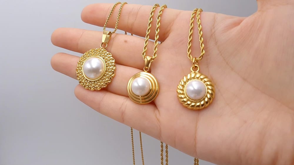 Quality Stainless steel gold plated pearl pendant necklace